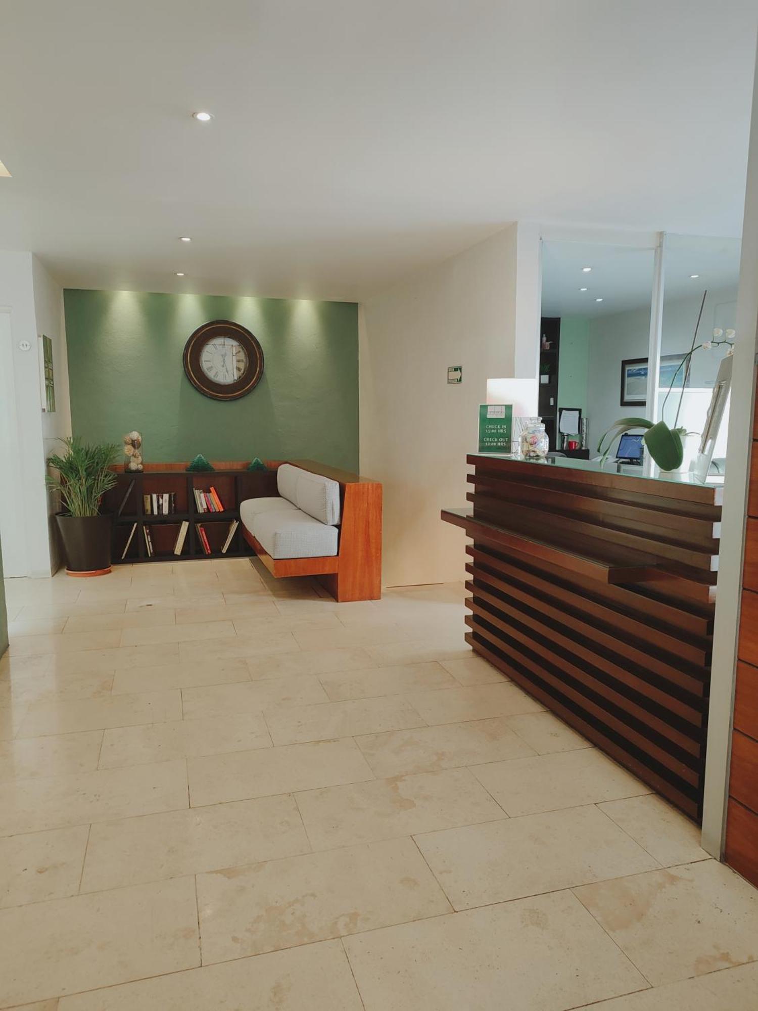 Lombardo Suites Mexico City Exterior photo